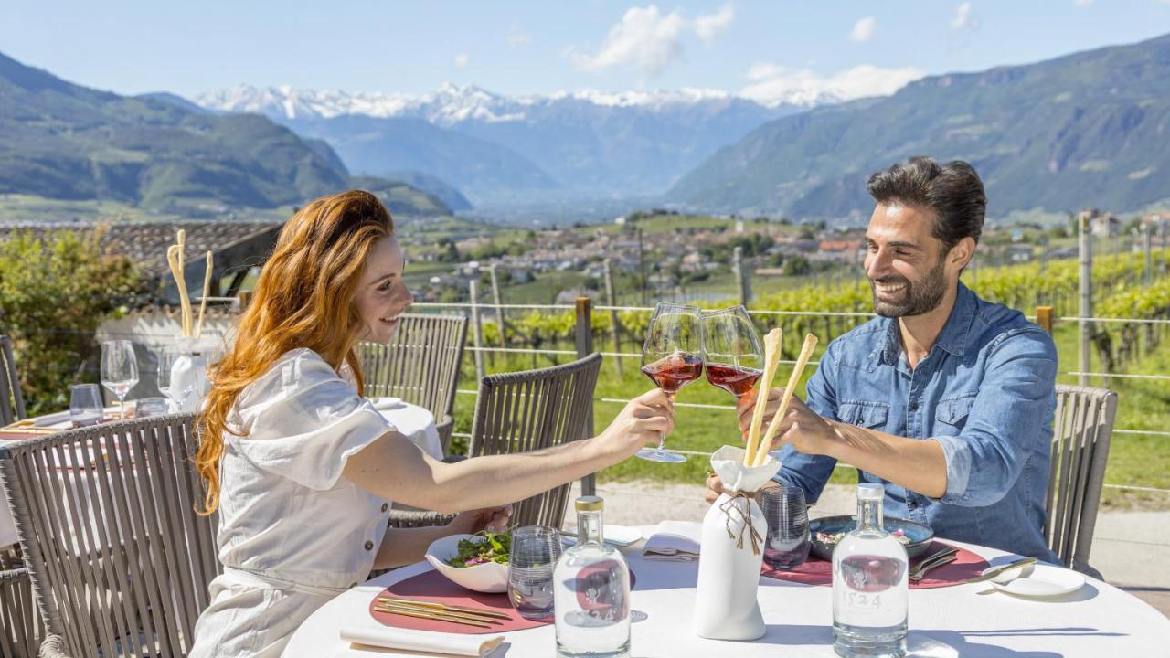 Hotel Ansitz Rungghof Appiano Sulla Strada Del Vino Exterior foto